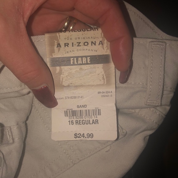 Brand New with tags Arizona Tan jeans - Picture 3 of 5